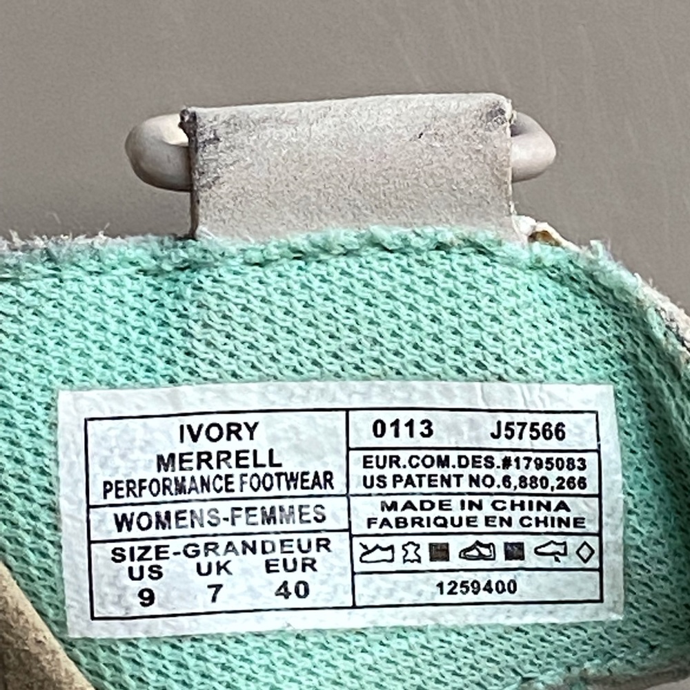 Merrell sandals size 7. - Picture 11 of 12